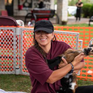 Lauraphotospets hhs goat yoga  -119