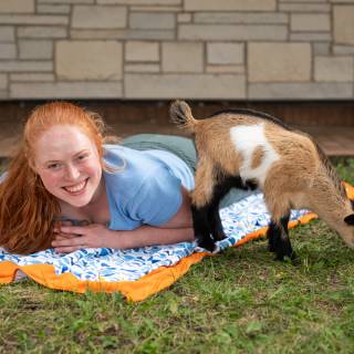 Lauraphotospets hhs goat yoga  -36