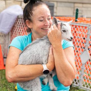 Lauraphotospets hhs goat yoga  -47