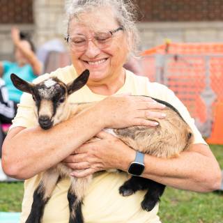 Lauraphotospets hhs goat yoga  -63