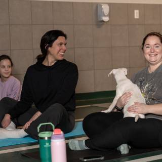 Hhs puppy yoga -3